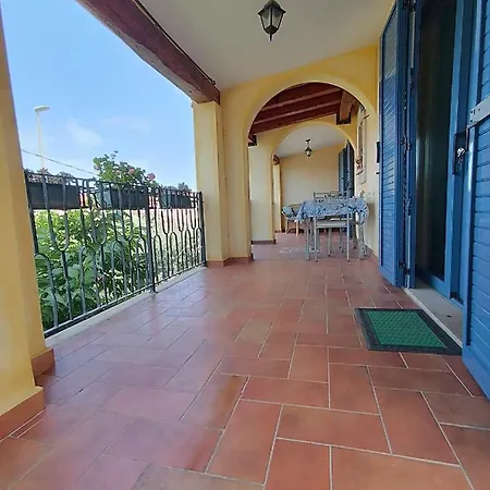 Bellissimo A 150 Metri Dal Mare * Murta Maria